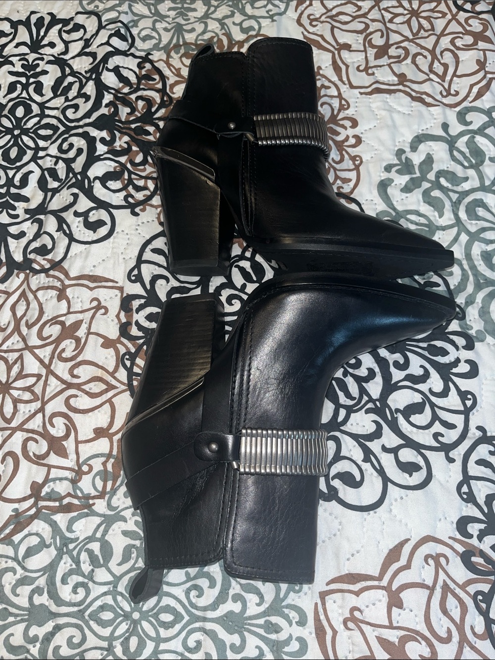 DKNY Tizz Ankle Boots - Picture 2 of 7